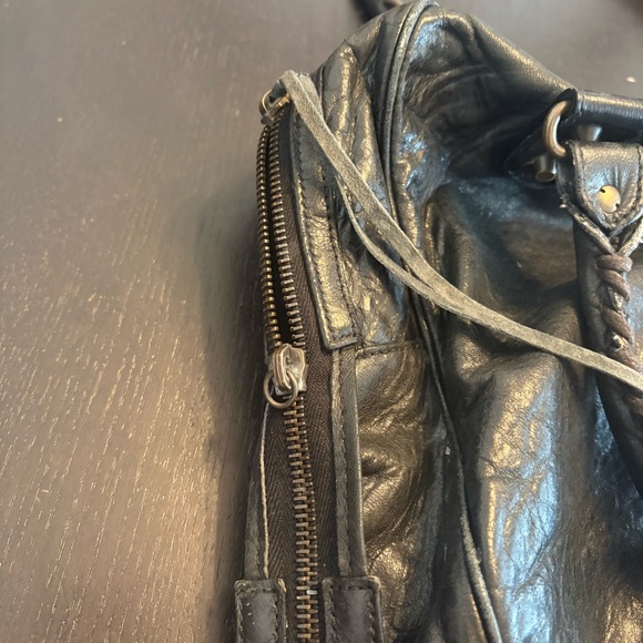 Balenciaga Velo City Black Leather Shoulder Tote Bag - Picture 6 of 15